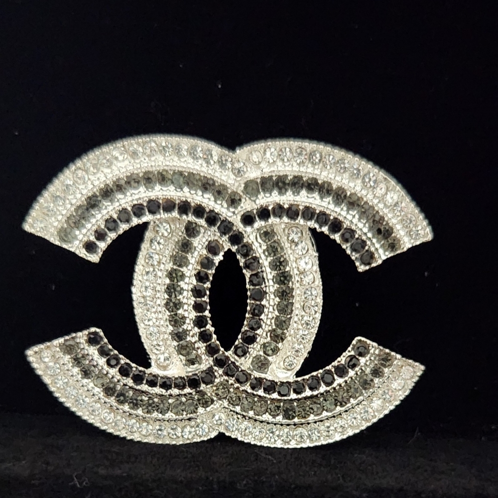 CC Black Clear Rhinestone Brooch(Silver)